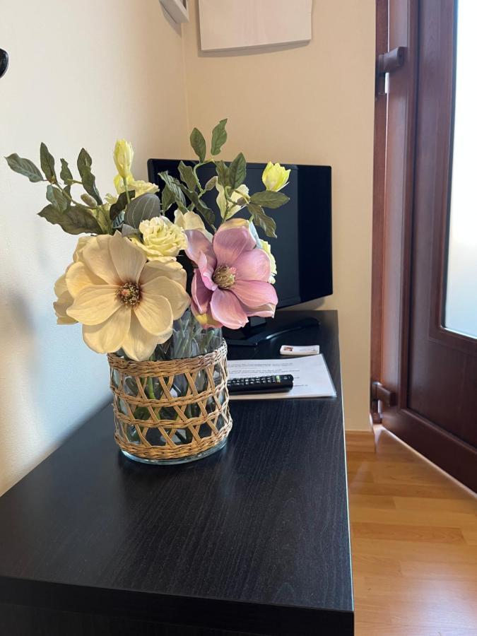 Casa Mimosa Lejlighed Cannobio Eksteriør billede